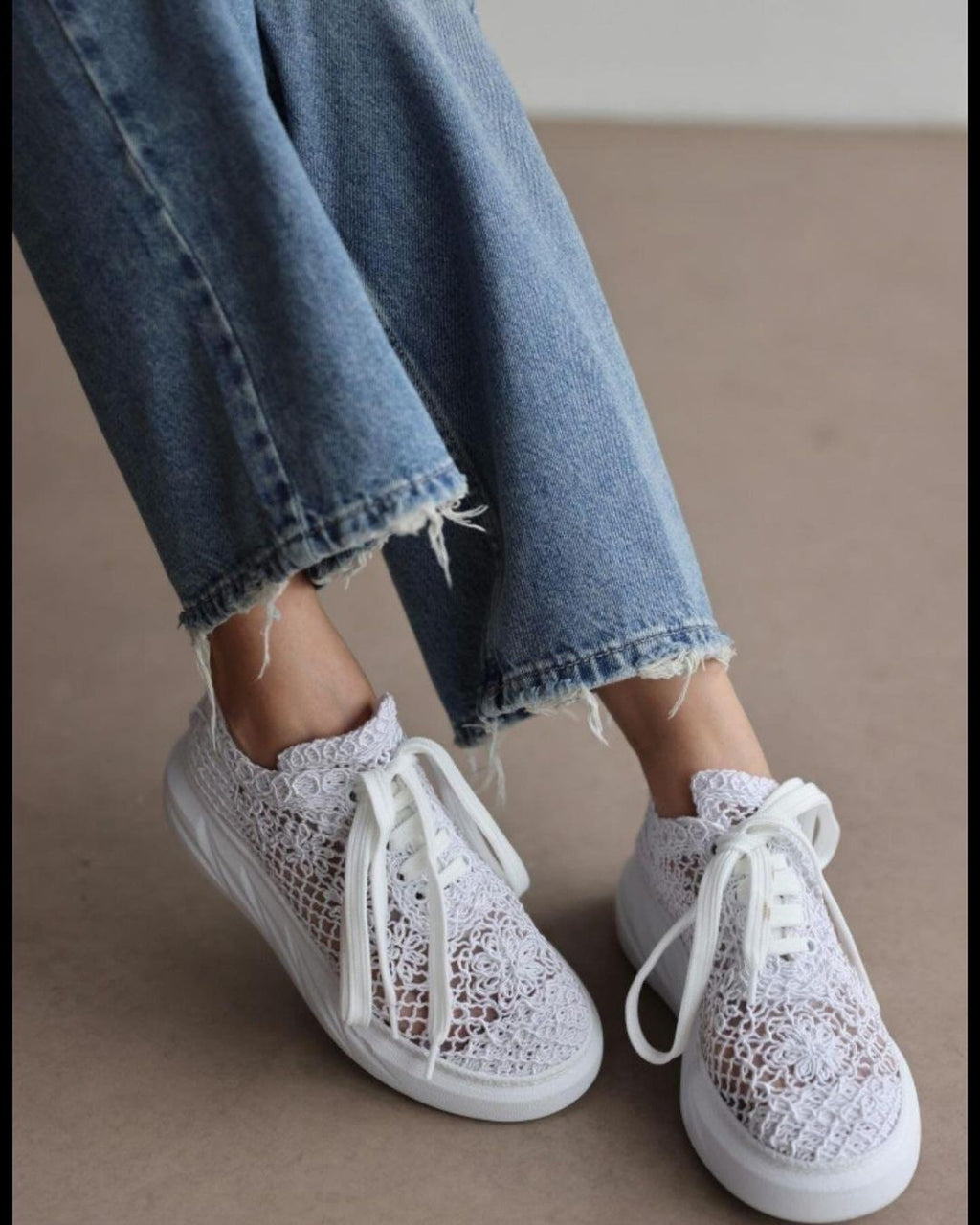 Women's woven Pattern Hollow Shoes
