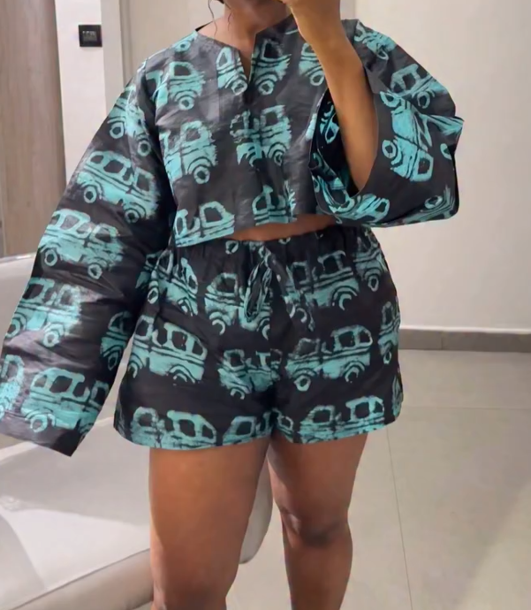 Printed top and stylish shorts 2pc set