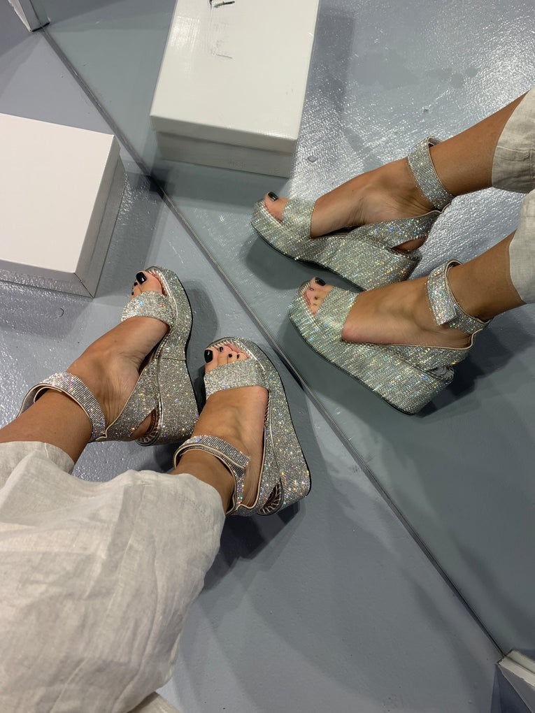 Sparkling crystal sandals