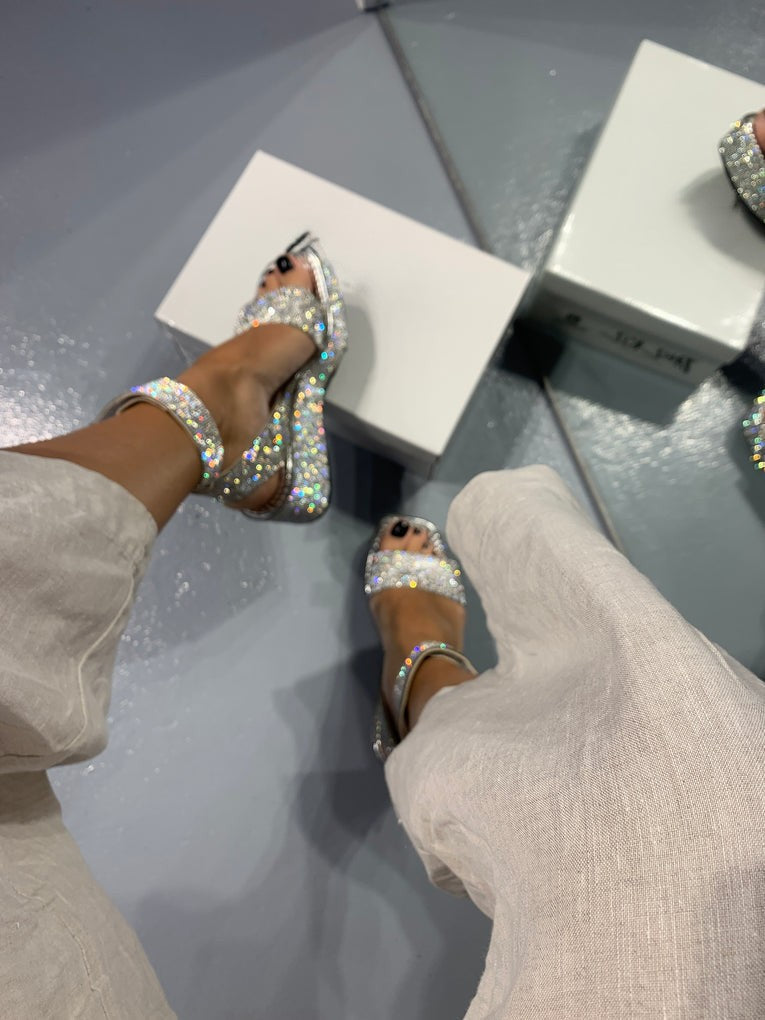 Sparkling crystal sandals