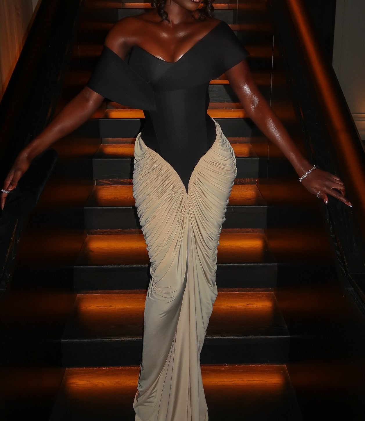 Round Neck Sleeveless Backless Side Drape Dress