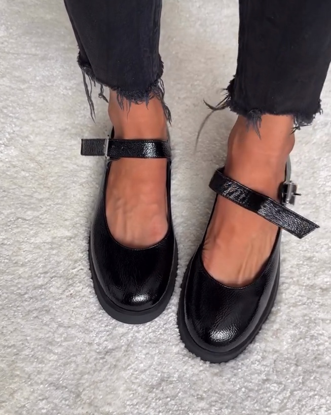 Women's Genuine Leather Round Toe Shoes