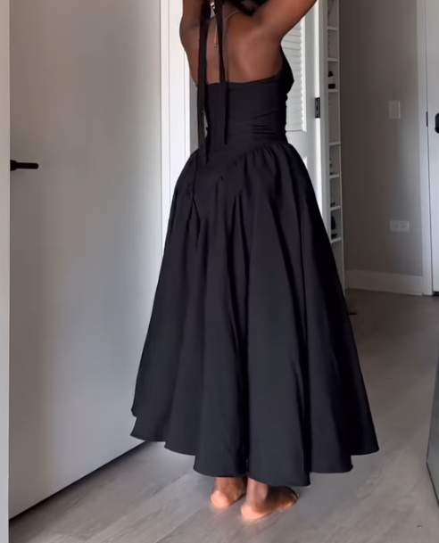 Solid Color V-Neck Waist-cinching Dress