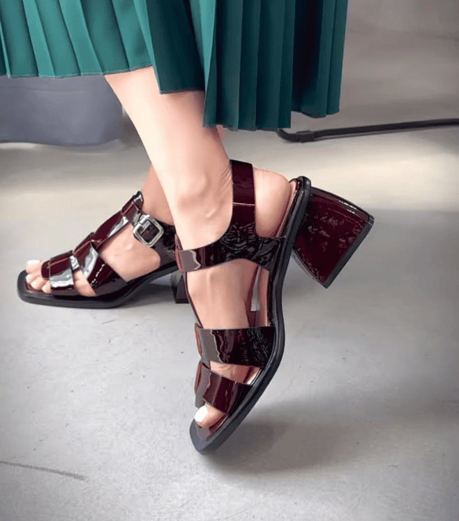 Leather Thick-Heel Sandals