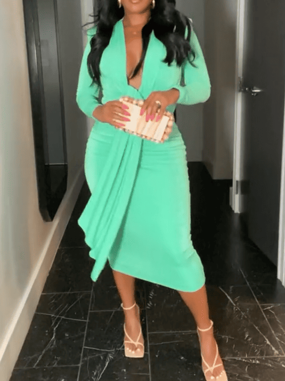 Fashionable V-neck lace-up dress