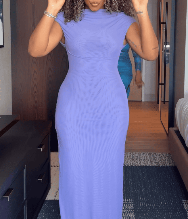 Solid Color Round Neck Sleeveless Maxi Dress