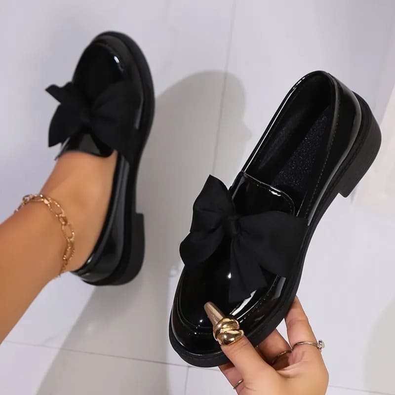 Fashionable Bowknot Design Loafers