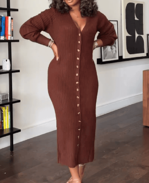 Knit maxi dress with buttons